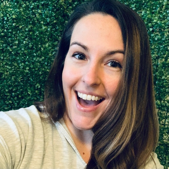 🐶 I'M LIVE NOTIFICATION 🐶 ❤️ this post! - Picture 4 of 5